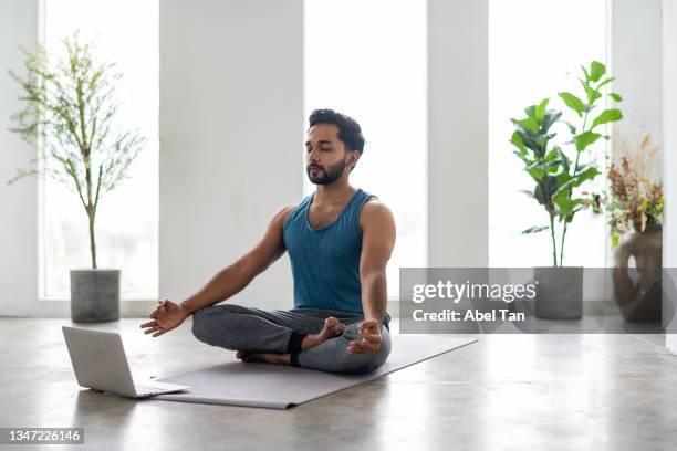 Men In Yoga Pants Photos and Premium High Res Pictures - Getty Images
