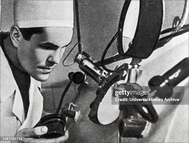 Soviet Science Lab 823 Soviet Scientists Stock Photos, High-Res Pictures, and Images ...