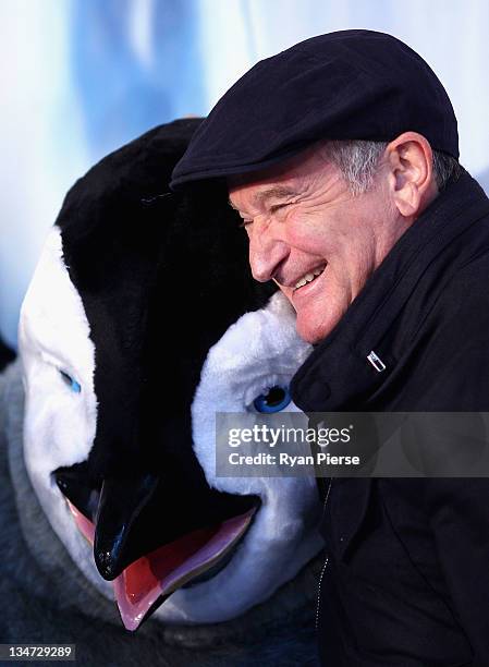 Robin Williams arrives at the Happy Feet 2 Australian Premier at Hoyts Cinema on December 4, 2011 in Sydney, Australia.