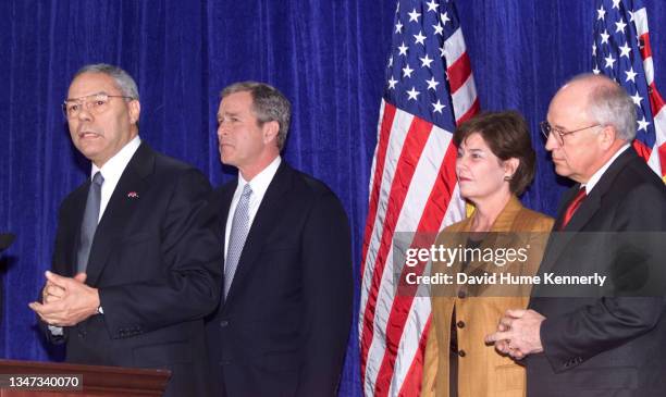 President elect George Bush announces his first cabinet appointment of General Colin Powell as Secretary of State on December 16, 2000 at an...