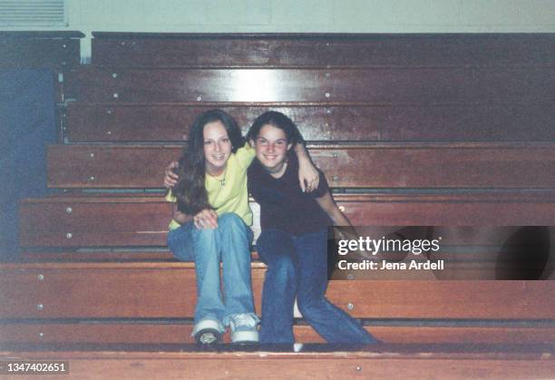 best friends forever: vintage high school photograph of 90s teens friendship - vintage jeans stock pictures, royalty-free photos & images