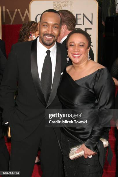 Jesse L. Martin and S. Epatha Merkerson during The 63rd Annual Golden Globe Awards - Arrivals at Beverly Hilton Hotel in Beverly Hills, California,...