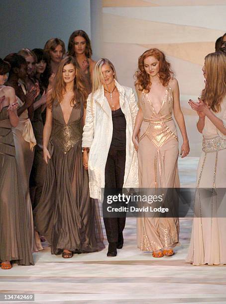 Amanda Wakeley, designer during London Fashion Week Spring/Summer 2006 - Amanda Wakeley - Runway at BFC Tent, Natural History Museum in London, Great...