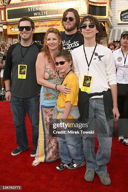 118 Melissa Gilbert Family Stock Photos, High-Res Pictures, and Images