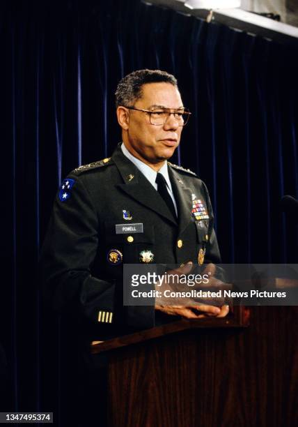 Joint Chiefs of Staff Chairman General Colin L Powell speaks during a press briefing at the Pentagon, Washington DC, January 16, 1991. He spoke about...