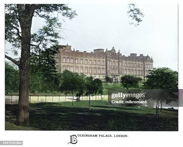 old illustration of buckingham palace garden front, london, england - buckingham palace foto e immagini stock