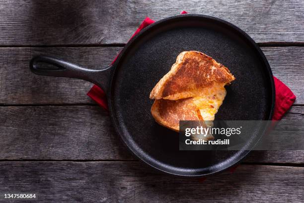 grilled pimento cheese sandwich - griddle stock pictures, royalty-free photos & images