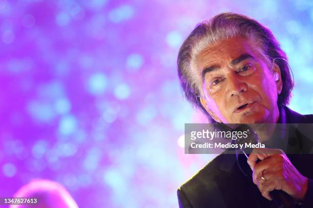 José Luis Rodríguez 'El Puma' performs on stage during the 10th anniversary celebration of the BMB agency at Auditorio Nacional on October 19, 2021...