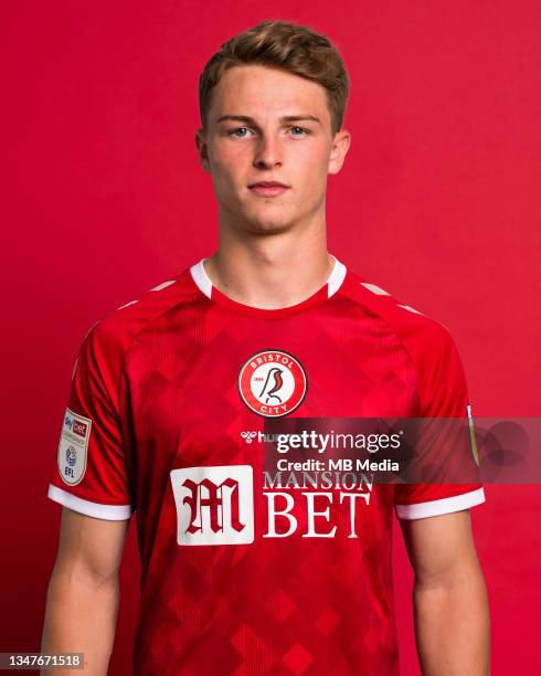 George Tanner 172 Bristol City Photocall Stock Photos, High-Res Pictures, and Images ...