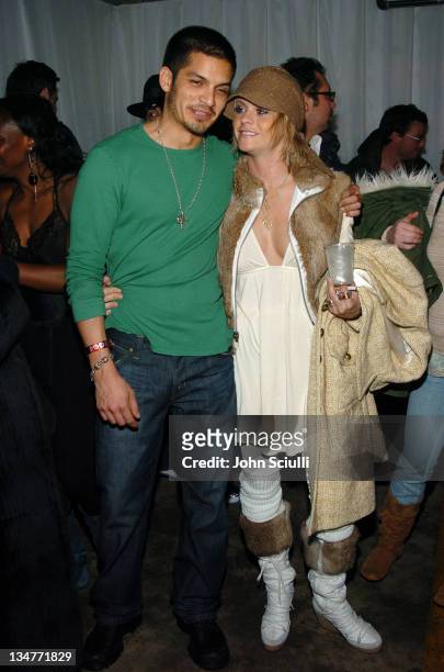 Nicholas Gonzalez and Taryn Manning during 2005 Park City - Motorola Late Night Lounge Sponsored by Motorola and Splinter Cell Chaos Theory at...