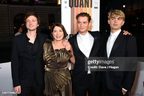 Sadie Rafferty 3.783 Sadie Frost Fotos Stock Photos, High-Res Pictures, and Images ...