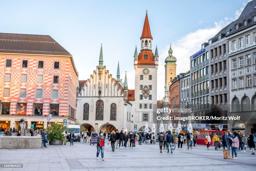 Old Town Hall, city centre at Marienplatz, pedestrian zone, Munich, Bavaria, Germany