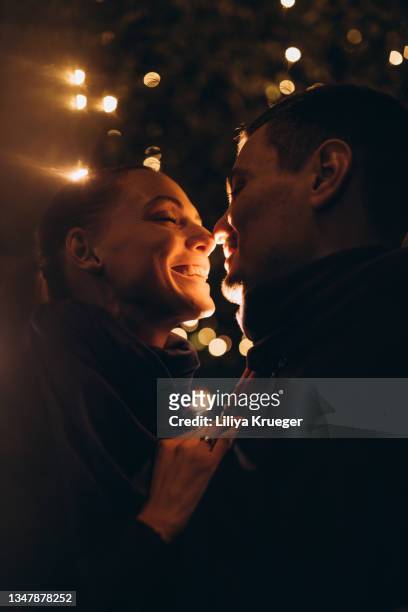 a man and a woman in love together. - daily life in warsaw stock pictures, royalty-free photos & images