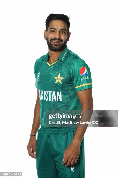 Pakistan Cricket Portrait Photos and Premium High Res Pictures - Getty ...