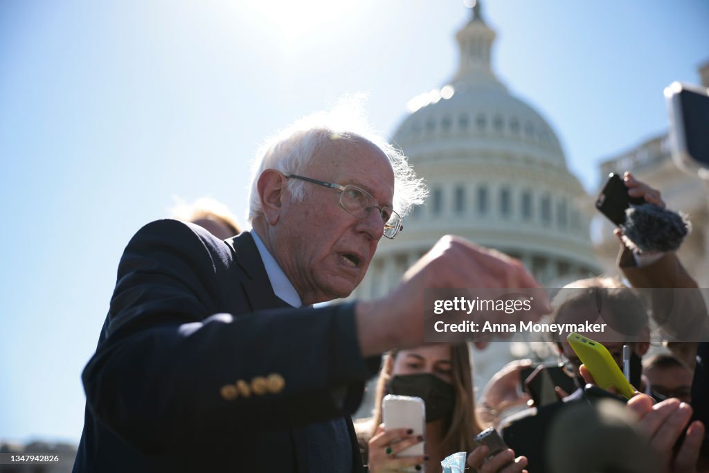 Lawmakers Continue Work On Capitol Hill