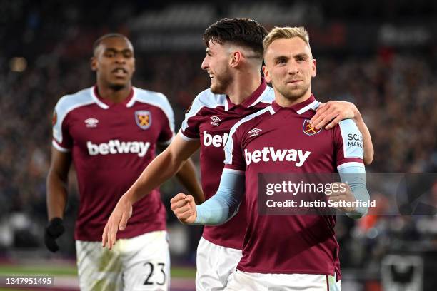 Jarrod Bowen of West Ham United celebrates with team mate Declan Rice after scoring their sides third goal during the UEFA Europa League group H...