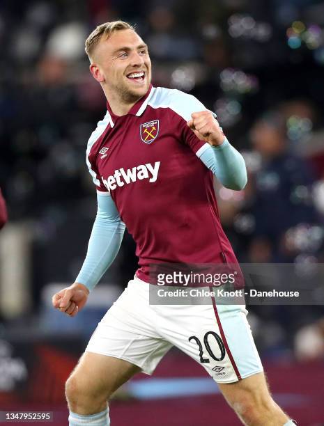 Jarrod Bowen of West Ham United celebrates scoring his teams third goal during the UEFA Europa League group H match between West Ham United and KRC...