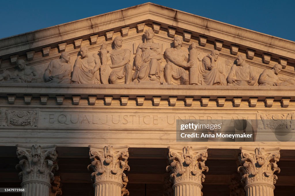 Texas Asks Supreme Court To Leave Abortion Law In Place