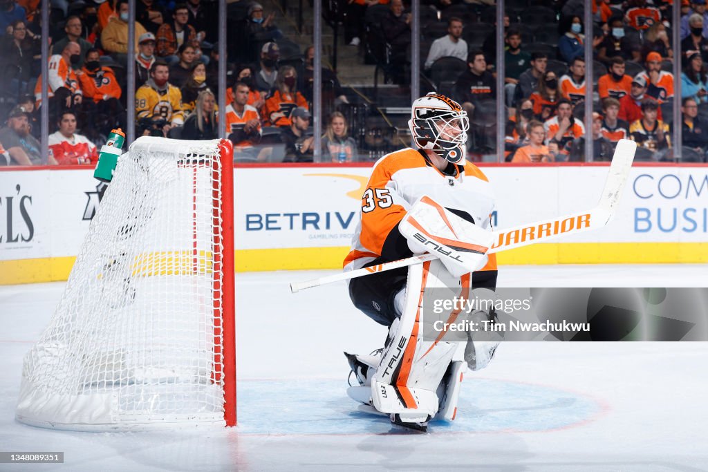 Boston Bruins v Philadelphia Flyers