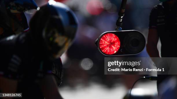 An abstract view of a light in the Pitlane during practice ahead of the F1 Grand Prix of USA at Circuit of The Americas on October 22, 2021 in...