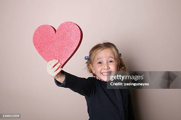 lo que mi corazón - giving a girl head fotografías e imágenes de stock