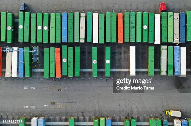 Container Chassis Background Container Chassis Photos and Premium High Res Pictures - Getty Images