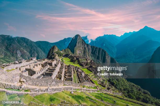 ruinas incas de machu picchu - inca empire fotografías e imágenes de stock