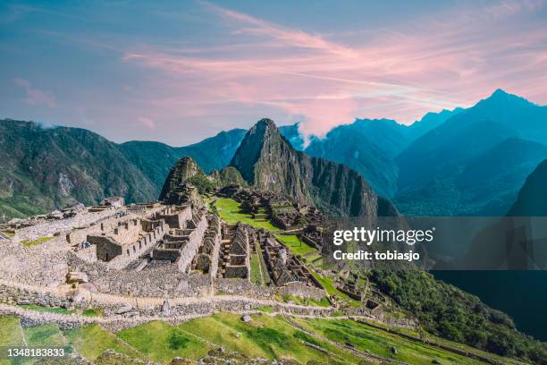 ruines incas du machu picchu - culture péruvienne photos et images de collection