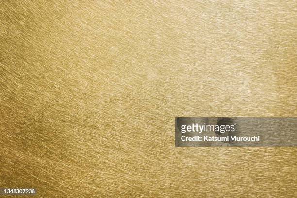 gold hairline texture background - hairline polished metal photos et images de collection