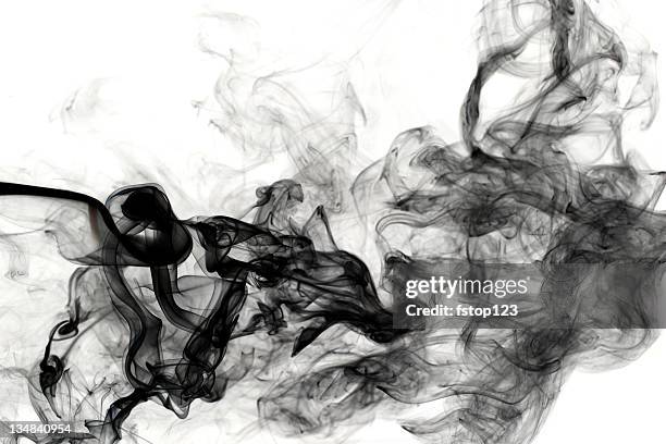 black rauch - schlechte luft stock-fotos und bilder