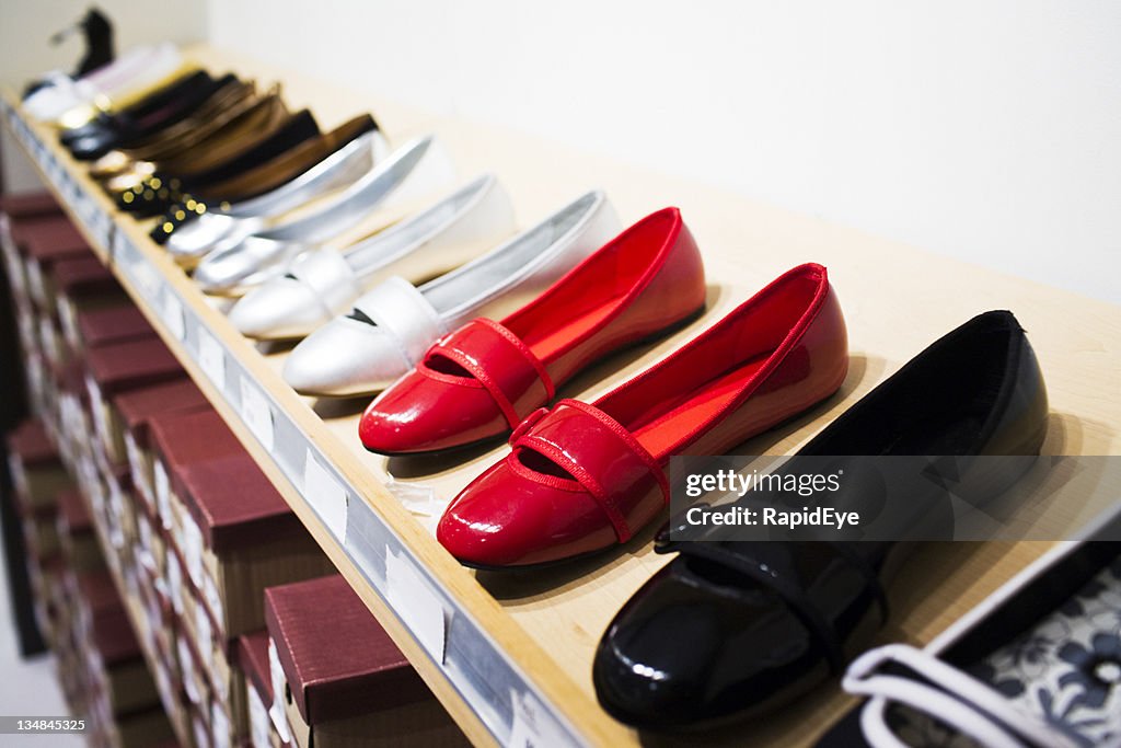 Rosse scarpe per la vendita