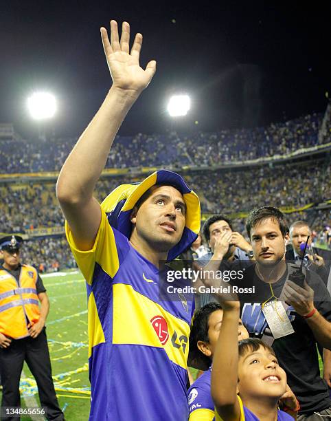 Riquelme of Boca Juniors celebrate the victory of his team after a match between Boca and Banfield as part of the IVECO Bicentenario Apertura 2011 at...