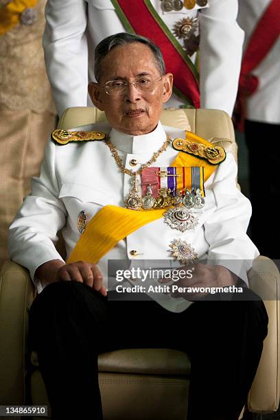 Thailand's King Bhumibol Adulyadej leaves the Siriraj Hospital to go to The Grand Palace on December 5, 2011 in Bangkok, Thailand. King Bhumibol is...