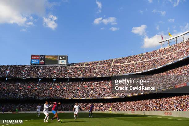 General view of the action during the La Liga Santander match between FC Barcelona and Real Madrid CF at Camp Nou on October 24, 2021 in Barcelona,...