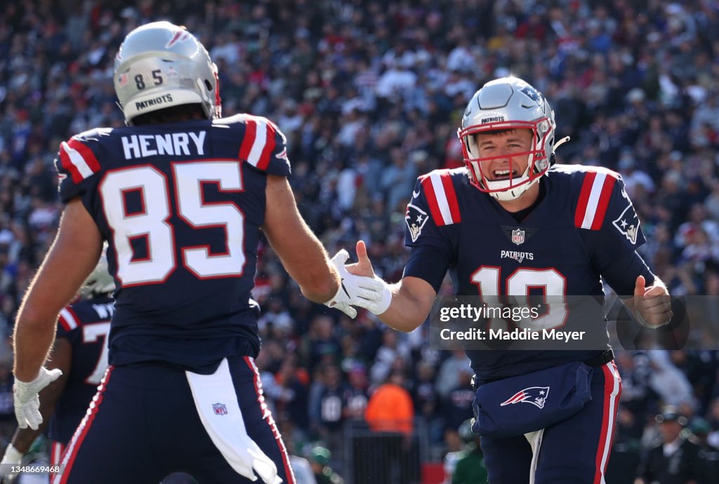 New York Jets v New England Patriots