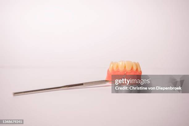 Probeeth 19 Periodontal Probe Stock Photos, High-Res Pictures, and Images ...