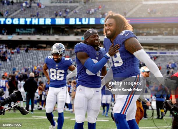 Leonard Williams of the New York Giants celebrates a win after the game against the Carolina Panthers at MetLife Stadium on October 24, 2021 in East...