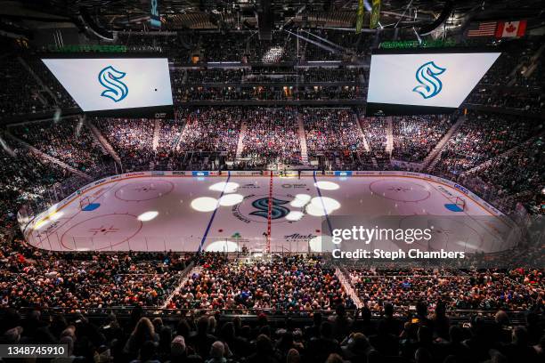 Climate Pledge Ice Rink Climate Pledge Arena Photos and Premium High Res Pictures - Getty Images