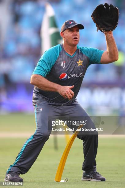 Matthew Hayden part of the coaching team of Pakistan during the players warm up ahead of the ICC Men's T20 World Cup match between India and Pakistan...