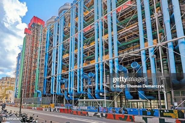 paris - centre pompidou stock pictures, royalty-free photos & images