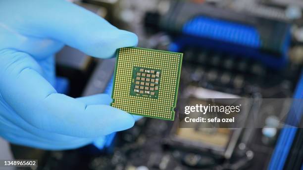 Computer Systems Missing Components Cpu 1,804 Parts Of A Cpu Stock Photos, High-Res Pictures, and Images ...
