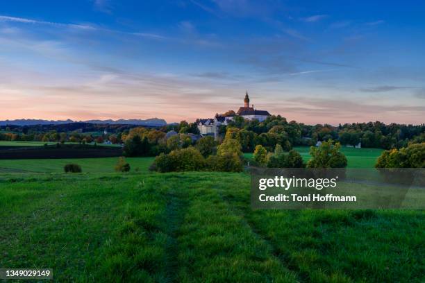 sunrise at the klosterberg andechs in autumn - starnberg stock-fotos und bilder