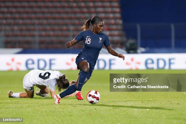 Viviane Asseyi of France controls the ball against Vlada Kubassova of Estonia during the FIFA Women's World Cup 2023 Qualifier group I match between...