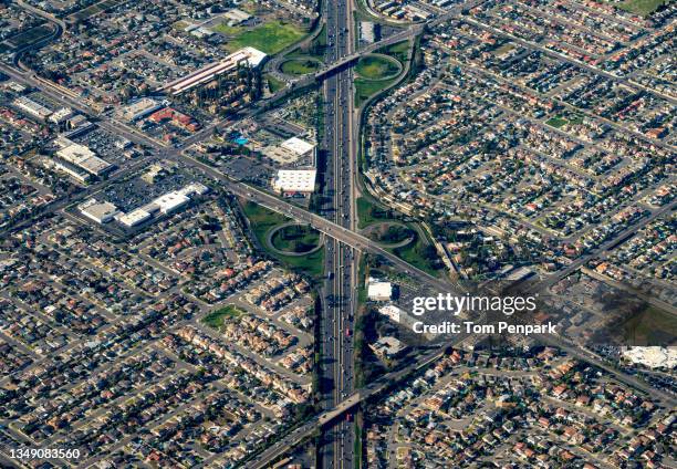 santa ana from the sky - john wayne flughafen stock-fotos und bilder