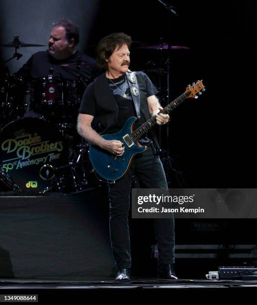 Tom Johnston of The Doobie Brothers performs at Bridgestone Arena on October 25, 2021 in Nashville, Tennessee.