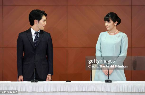 Mako Komuro , Princess Mako of Akishino, and Kei Komuro attend a press conference on October 26, 2021 in Tokyo, Japan. Following the wedding with...