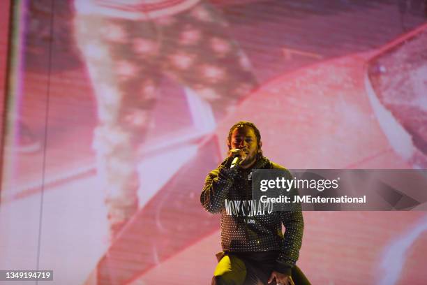 Kendrick Lamar performs 'Feel' and 'New Freezer' on stage at The BRIT Awards 2018 Show, The O2, London, UK, Wednesday 21 Feb 2018.