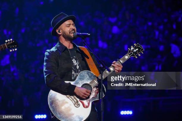 Justin Timberlake performs 'Midnight Summer Jam' and, 'Say Something' on stage at The BRIT Awards 2018 Show, The O2, London, UK, Wednesday 21 Feb...