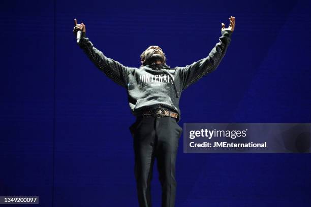Kendrick Lamar performs 'Feel' and 'New Freezer' on stage at The BRIT Awards 2018 Show, The O2, London, UK, Wednesday 21 Feb 2018.