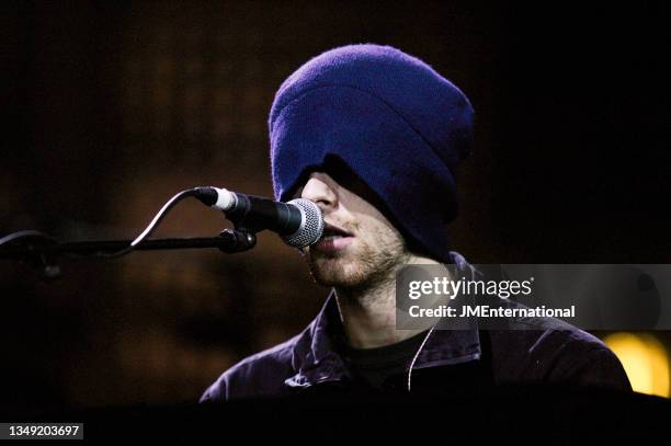 Chris Martin of Coldplay show rehearsal, The 23rd BRIT Awards 2003 with Mastercard, Earls Court Exhibition Centre, London, UK, Thursday 20 February...